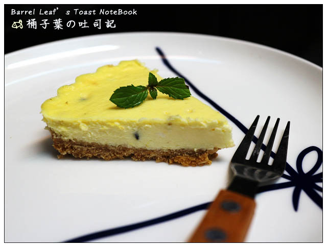 【食譜】百香果乳酪蛋糕 Passion Fruit Cheesecake｜微酸甜的百香綻放滋味