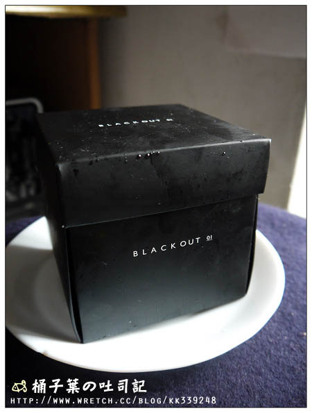 【台北】BLACK AS CHOCOLATE 黃湘怡的蛋糕店‧BLACKOUT 手工黑巧克力冰淇淋 -- 品味有真實黑巧克力的冰淇淋
